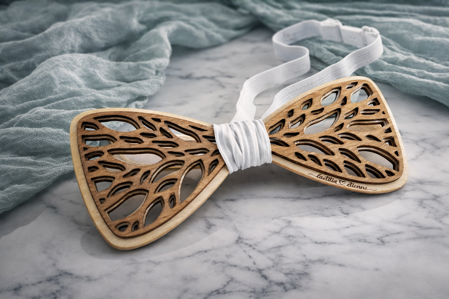 Nœud Papillon en Bois Personnalisé