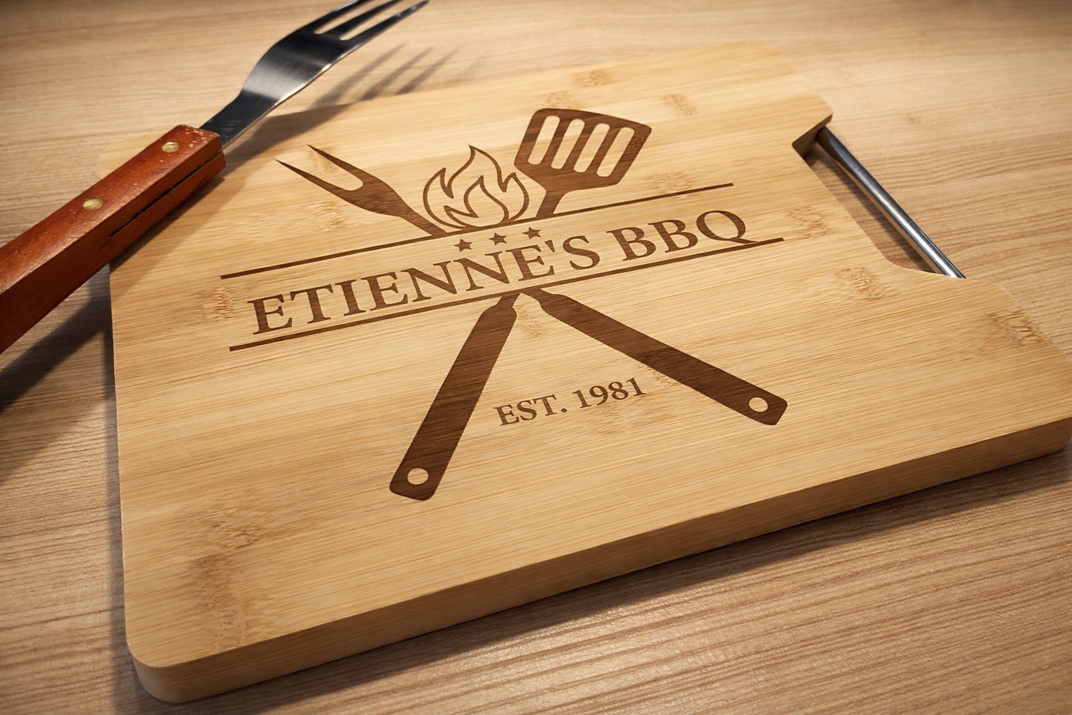 Planche à découper BBQ personnalisée en bois