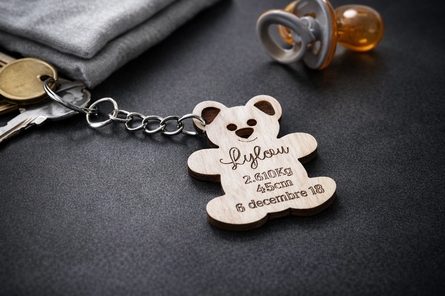 Porte-clés ourson en bois personnalisé
