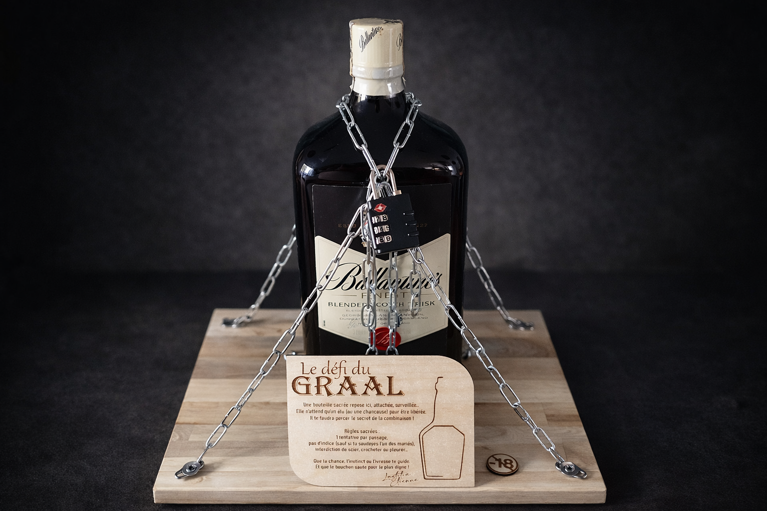 Le Défi du Graal – Support bois à énigme pour bouteille