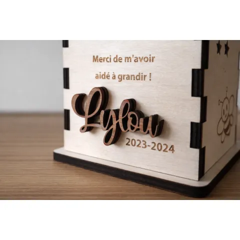 Pot à crayons personnalisé en bois – Cadeau Maîtresse