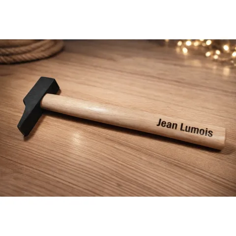 Marteau en bois personnalisé